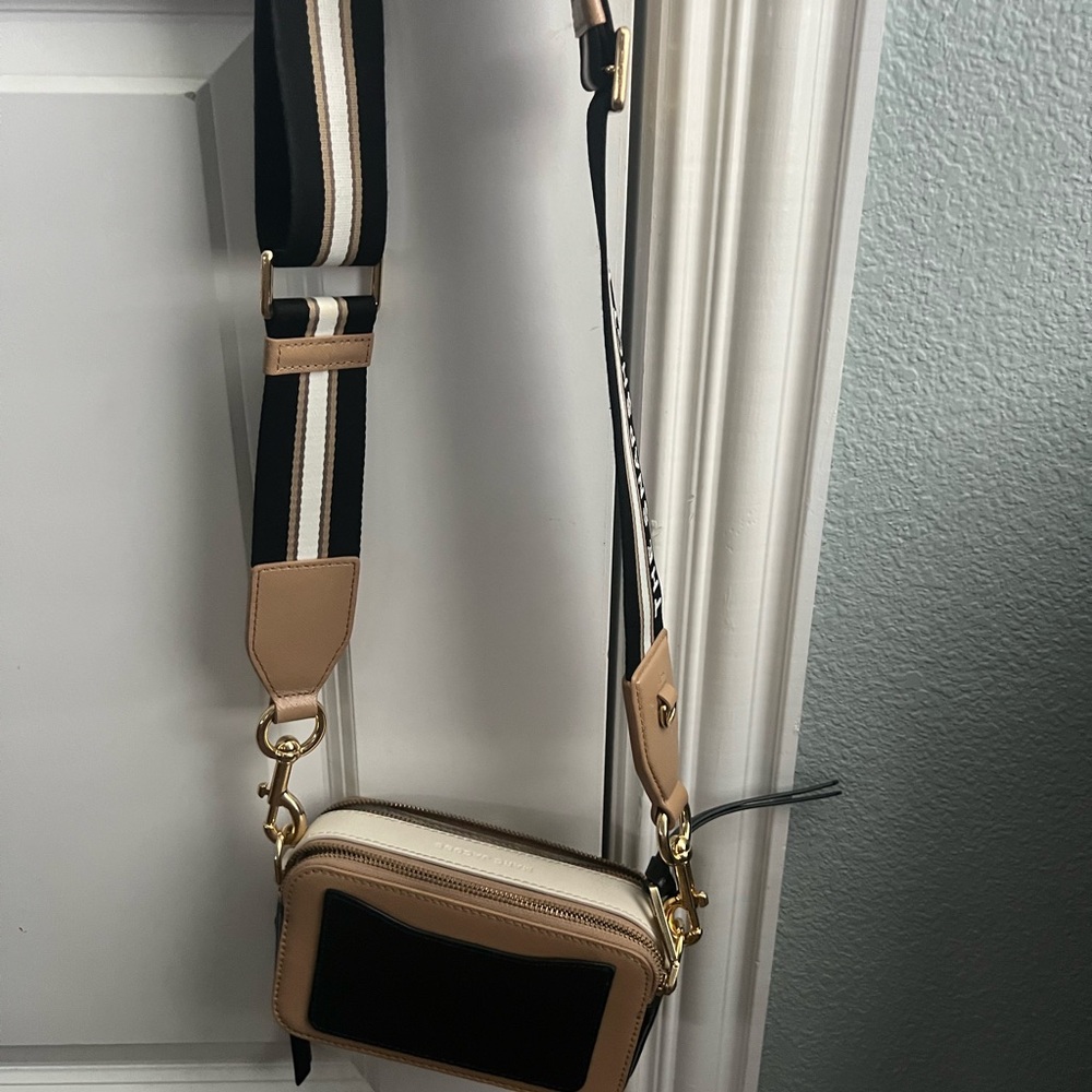 Stylish Black and Tan Crossbody Bag